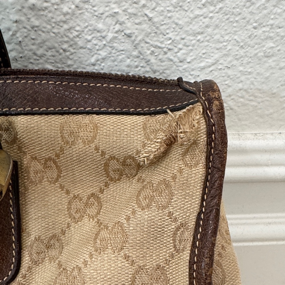 GUCCI | Vintage Gucci Handbag Purse Iconic Beige and Dark Brown Logo - Picture 2 of 6
